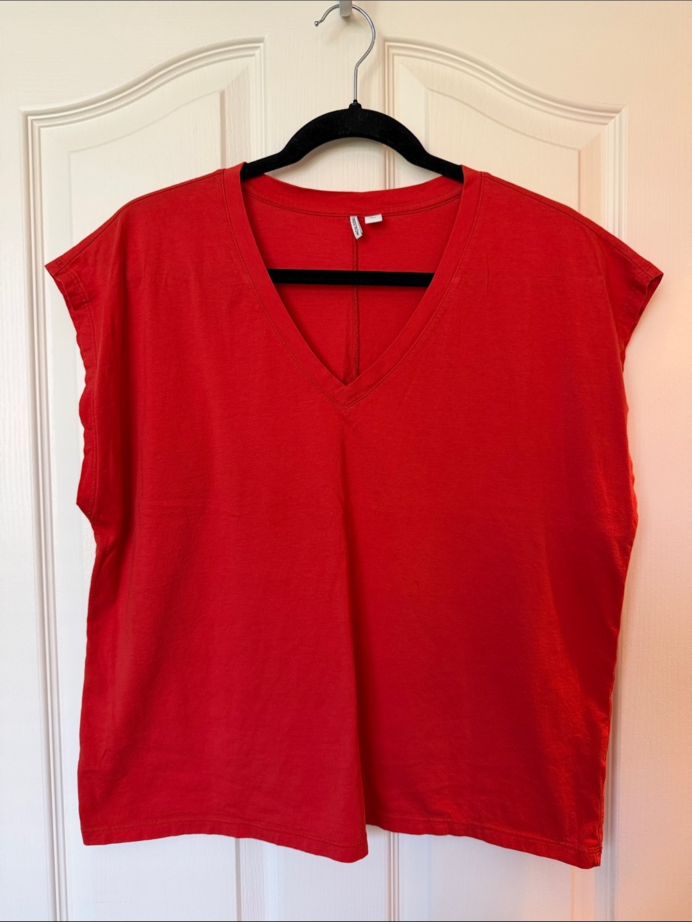 Nordstrom Bright Orangey-Red V-Neck Short Sleeve Tee
